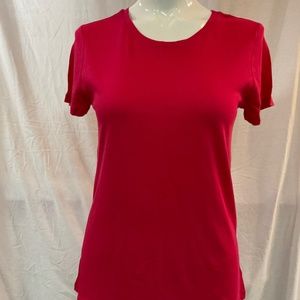 NWT fuscia, pink GAP favorite crew tee